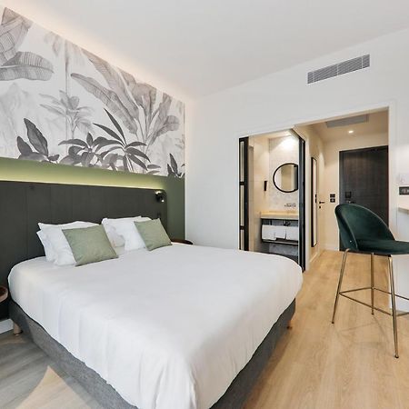 Campanile Smart Lyon Est - Eurexpo Bron Aviation Hotel Saint-Priest  Eksteriør billede