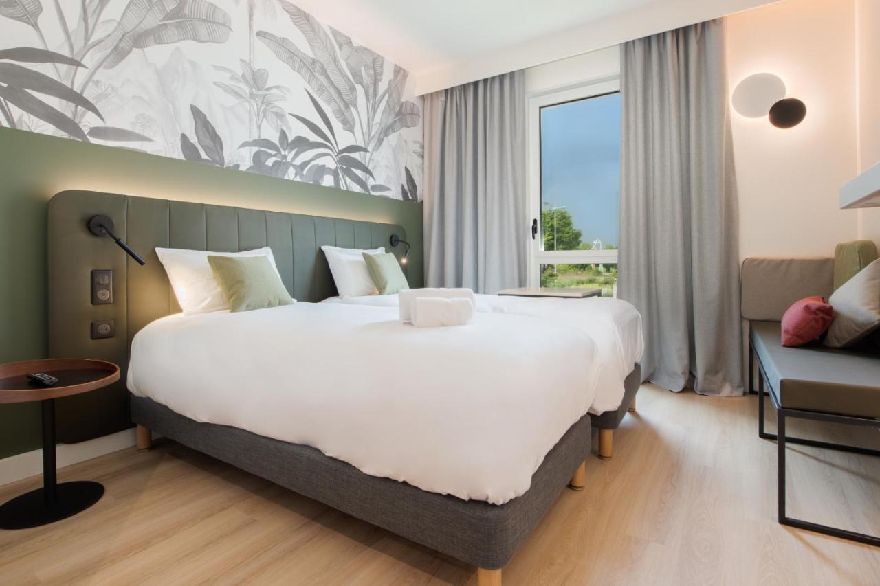 Campanile Smart Lyon Est - Eurexpo Bron Aviation Hotel Saint-Priest  Eksteriør billede